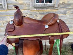 15.5 Vic Bennett Saddle