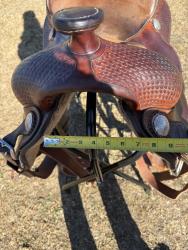 Vic Bennett Reining Saddle