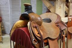 15.5 Experience Leather rope saddle