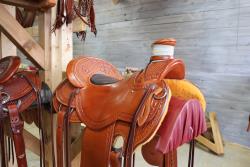 17 Experience Leather Lady Wade