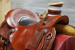 15.5 Experience Leather Lady Wade