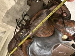 ALL AROUND/ROPING SADDLE