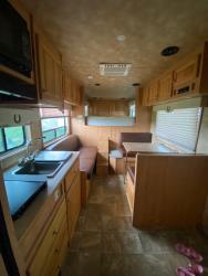 2009 Keifer 3 horse living quarter trailer