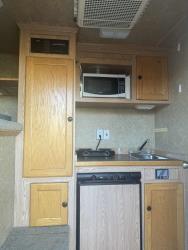 2008 Exiss 3 Horse Living Quarter