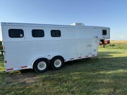 2008 Exiss 3 Horse Living Quarter